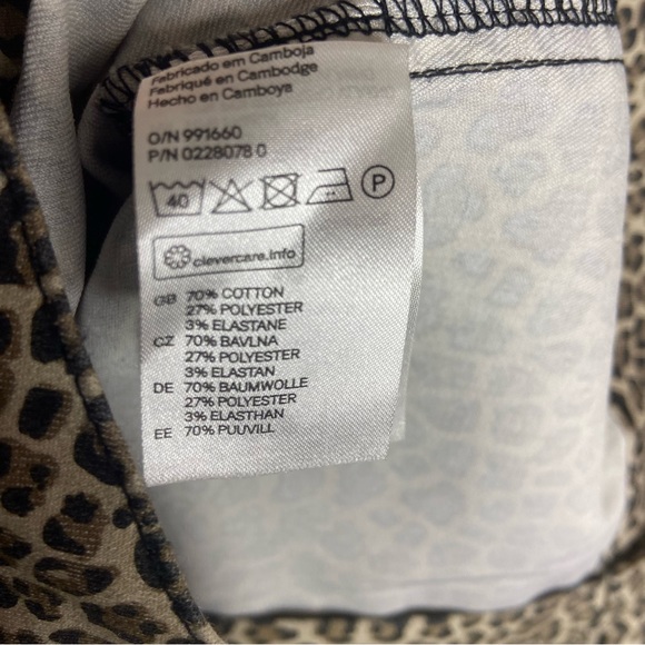 DIVIDED Cheetah Print Jeans - Stretch, Skinny , No Back Pockets - Picture 5 of 5